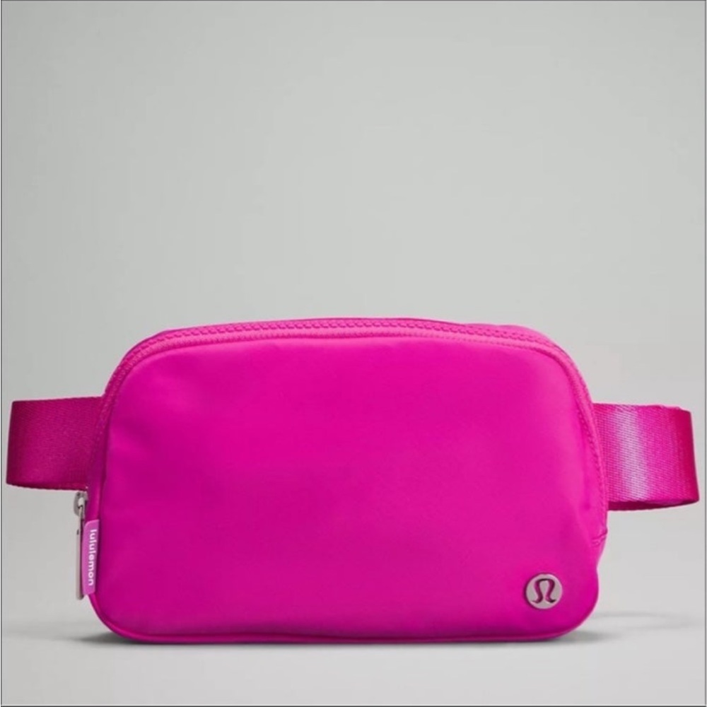 Lululemon belt bag